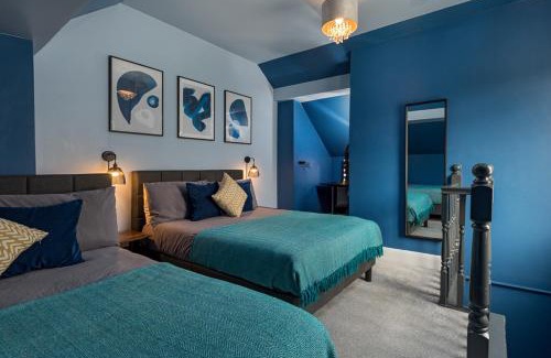 Handsworth House | Modern Cozy Retreat-Family-Friendly-Near City & Peak District