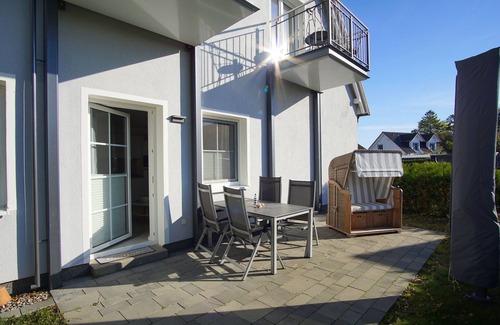 Gross Zicker Apartment | Modern vacation apartment with private terrace - Haus Inselwind FeWo MEERstille