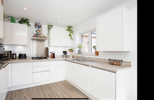 Newbold Verdon House | Modern, detached countryside escape with 3 bedrooms