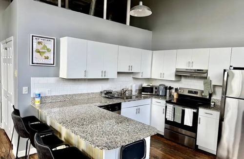 Central City Apartment | Modern Downtown Cozy Loft