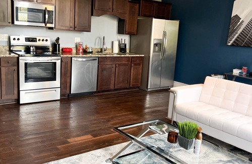 Macon Apartment | MODERN DOWNTOWN LOFT- FREE PARKING