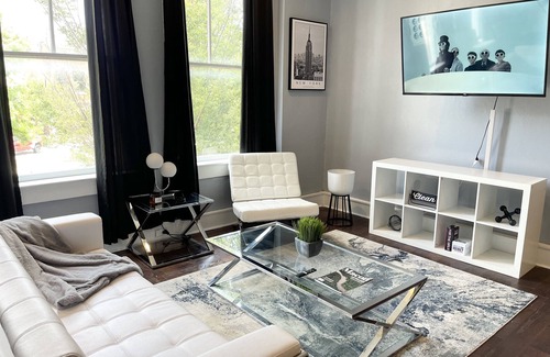 Macon Apartment | MODERN DOWNTOWN LOFT- FREE PARKING