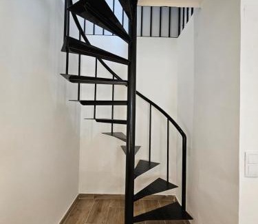 Tarragona Apartment | Modern Duplex Studio with BBQ