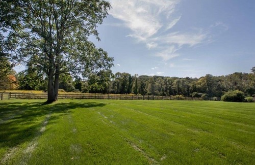 Sharon House | MODERN FARMHOUSE SITED ON OVER 3.5 ACRES OF LAND, 3 SKI RESORTS < 50...