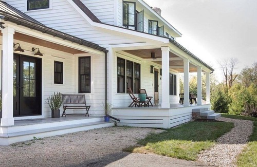 Sharon House | MODERN FARMHOUSE SITED ON OVER 3.5 ACRES OF LAND, 3 SKI RESORTS < 50...
