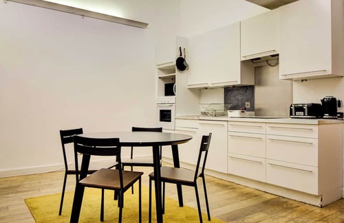 Mile End Apartment | Modern Flat in Mile End London