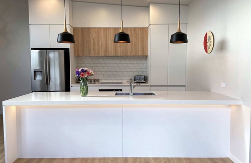 Wanaka House | Modern Fully Fenced Stackbrae Holiday Home