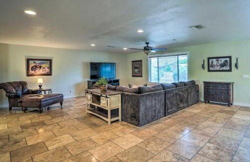 Deer Valley House | Modern Glendale Desert Destination with Patio!