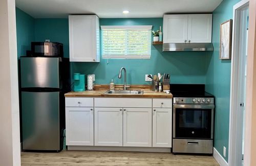 La Mesa Apartment | Modern Guesthouse Studio✸2-Level Fenced Patio✸Near La Mesa Village✸Pets Welcome