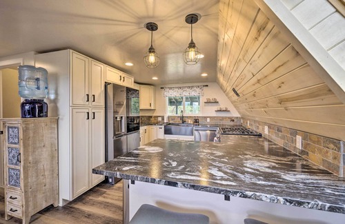 Guffey Cabin | Modern Guffey A-Frame Cabin: Grill, 38 Acres!