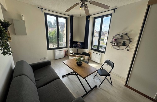 La Chapelle-en-Serval Apartment | Modern house CDG Asterix JO