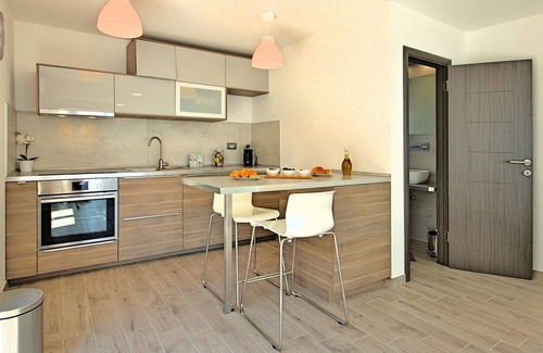 Crveni Vrh Villa | Modern holiday home set on its own enclosed property only 100 m from the beach