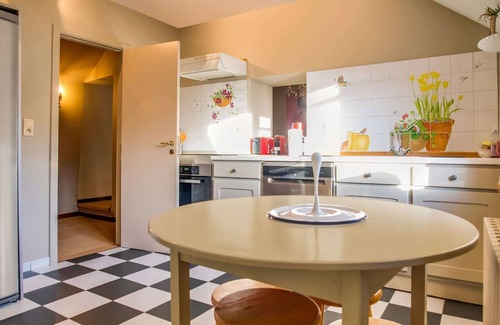 Sosoye House | Modern Holiday Home in Sosoye with Private Swimming Pool