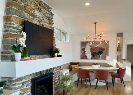 Lakeland House | Modern Home with private beach on St. Croix River