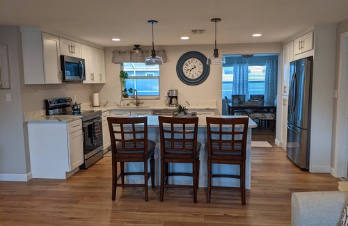 Tarpon Springs House | Modern home with private pool and local beaches.