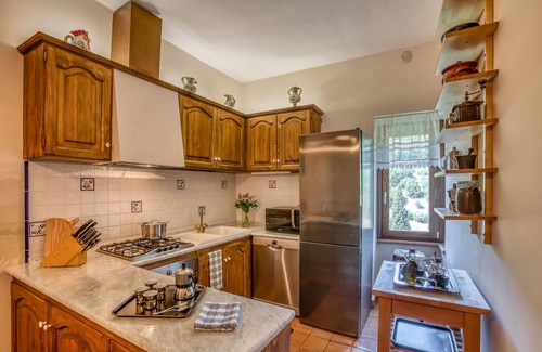 Orvieto Villa | Modern House Tucked into Medieval Walled Village. Welcome Dinner Included.