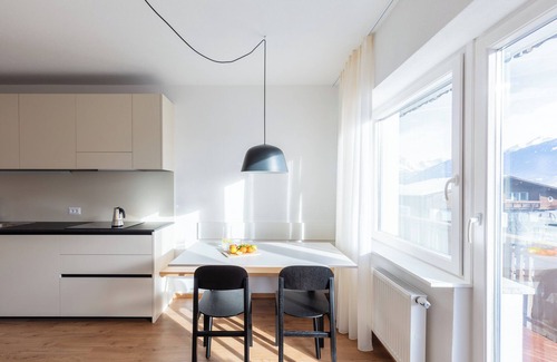 Valdaora di Mezzo Apartment | Modern "Hus Apartment - Nr. 2" with Balcony, Garden & Wi-Fi