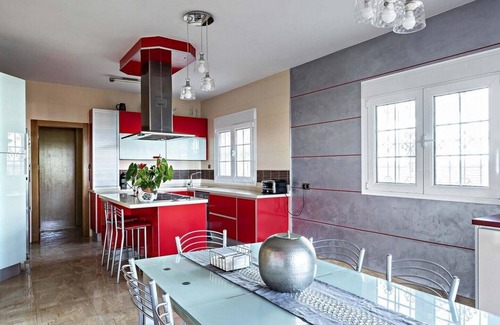 Roquetas de Mar Cabin | Modern in the Heart of Roquetas de Mar