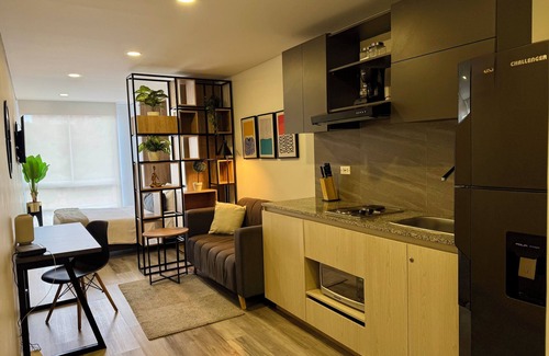 Zona Rosa Apartment | Modern Loft in 85st near Andino