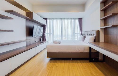 Bumi Serpong Damai Apartment | Modern Look 3BR with Branz BSD City Apartment By Travelio