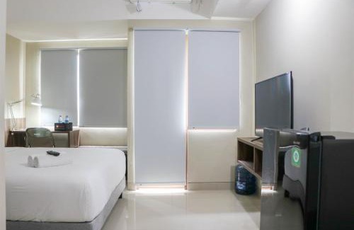 Duren Sawit Apartment | Modern Look and Homey Studio Apartment Gateway Park LRT City Jatibening By Travelio