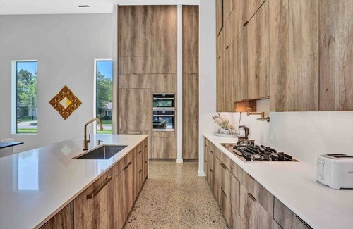 Northwest Dallas House | Modern Luxurious Midway Hollow | Driem House