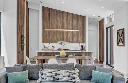 Northwest Dallas House | Modern Luxurious Midway Hollow | Driem House