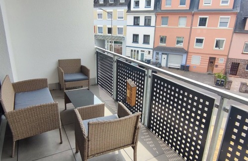 Alt-Kurenz Apartment | Modern, luxurious new-build apartment in a central location