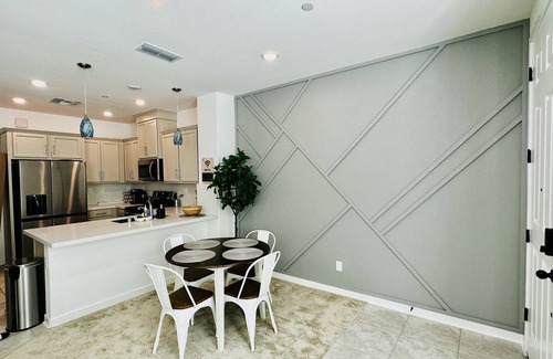 Natomas Creek Condo | Modern Luxury Condo in North Natomas