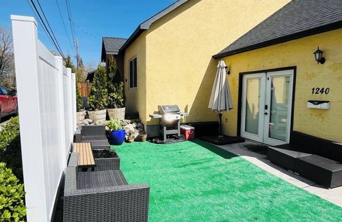 Old Southwest Apartment | Modern Midtown Reno Studio—Chic, Bright & Steps from Everything - Long Term 30+