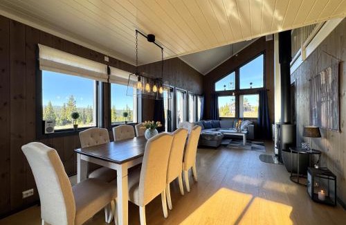 Nord-Aurdal House | Modern mountain cabin in Tisleidalen, Golsfjellet