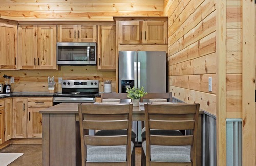 Hanover House | Modern Nature Cabin | Private Escape in the Forest