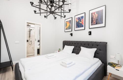 Stare Miasto Apartment | Modern Nest - in the Heart of Kraków - Old Town - by Upstairs
