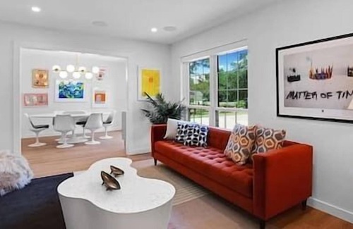 Indian Oaks House | Modern Oasis-Complete Redesign 4bd-Near The Domain
