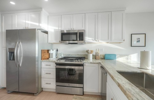 Carlsbad Condo | Modern Ocean-View Retreat w/ Firepit & Steps to Carlsbad Beach