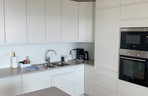 Strand House | Modern oceanfront 3-bedroom house - 25 Min to Stavanger & Near Preikestolen