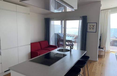 Strand House | Modern oceanfront 3-bedroom house - 25 Min to Stavanger & Near Preikestolen