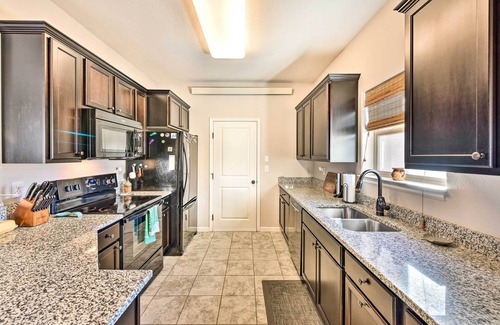 Poncha Springs House | Modern Poncha Springs Townhome w/Mtn Views!