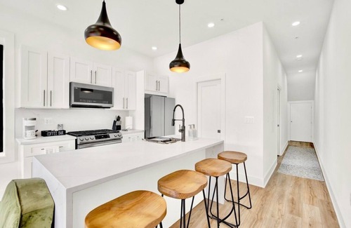 Truxton Circle Apartment | Modern & Private Getaway Minutes to Capitol Hill!