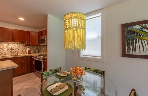 Kahuku Condo | Modern, Romantic Vibes in the Tropics