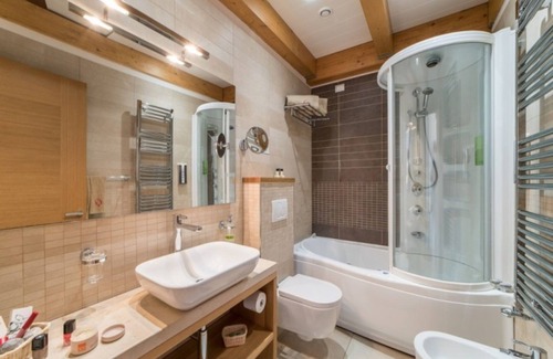 Lignano Sabbiadoro House | Modern room in a prestigious resort