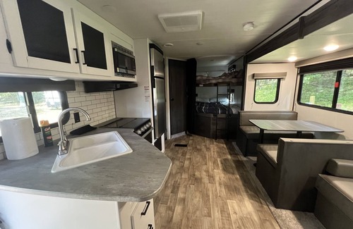 Catskill House | Modern RV Camper #1 - Pet Friendly & Surrounded by Nature