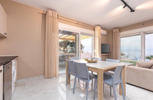 Agia Pelagia Chlomou Villa | Modern Seafront Villa, A/C, Private Pool, Amazing Sea Views & Beautiful Sunrises - 30m from the Sea!