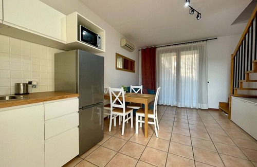 Caorle Villa | Modern seaside flat by the pool