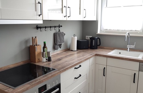 Fohren House | Modern semi-detached house with XXL parking space, bike storage and garden near Trier