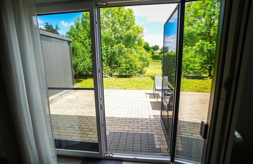 Fohren House | Modern semi-detached house with XXL parking space, bike storage and garden near Trier