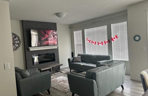 Sage Hill House | Modern single family home with home office in basement.