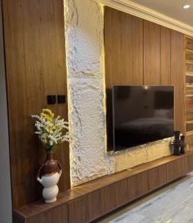 Accra House | Modern Spacious 1BR Studio Apt with Smart lock, Fast Wifi & Secure parking in Oyarifa, Accra
