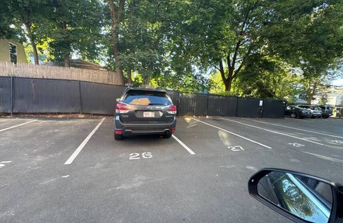 Dwight Apartment | Modern & Spacious 2BR Apartment w/Gym & Parking and central AC