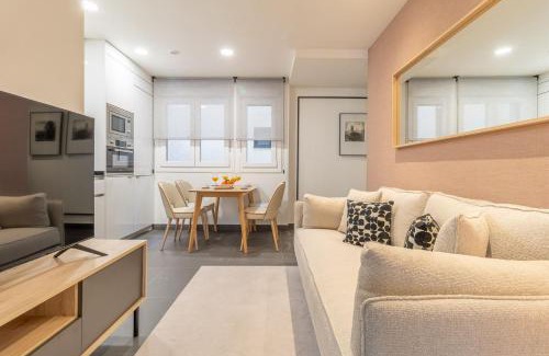 Barrio de La Latina Apartment | Modern Stay in La Latina for 3 - Vibrant Madrid Location Latina Toledo VII